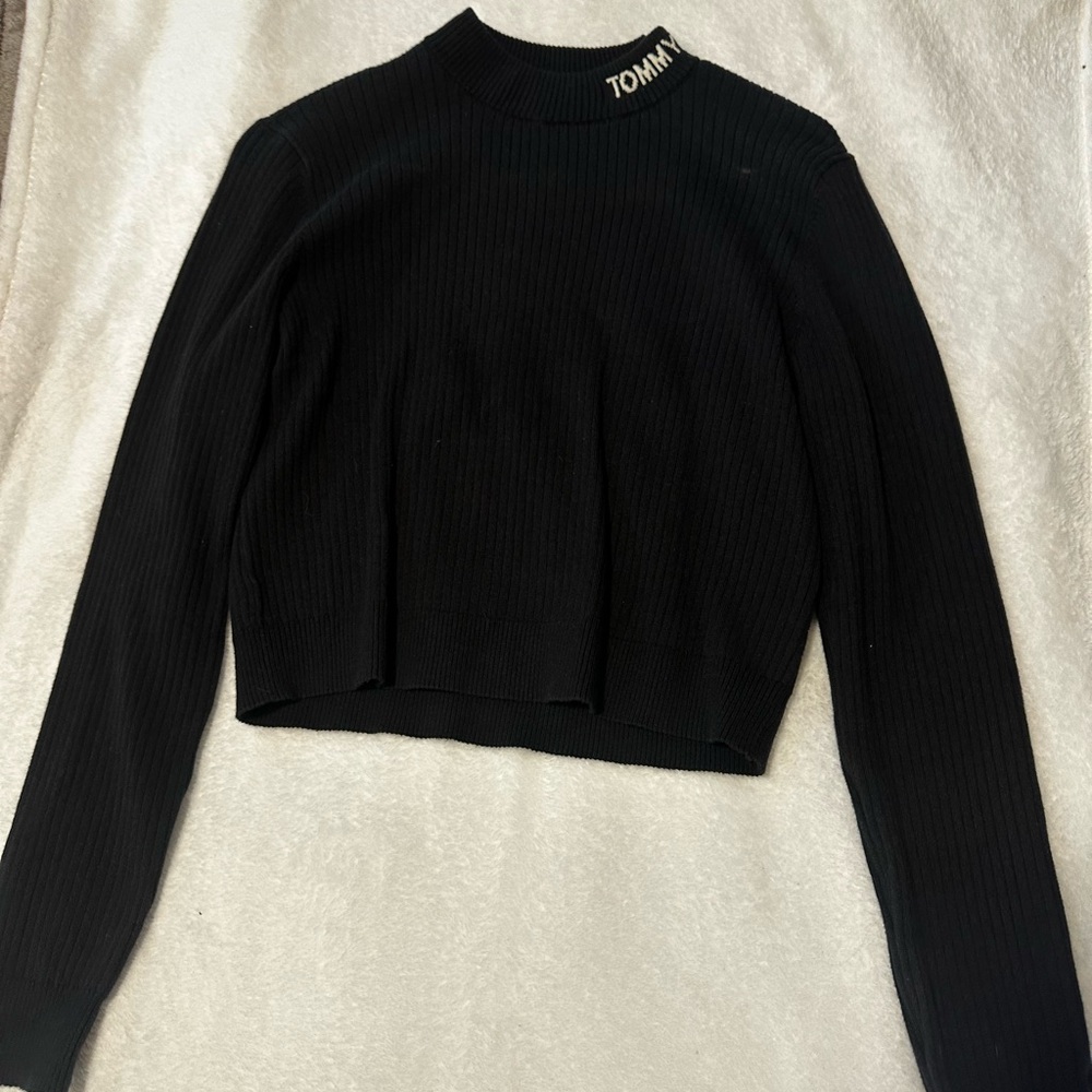 Tommy Hilfiger Black and White Fitted Crop Hoodie